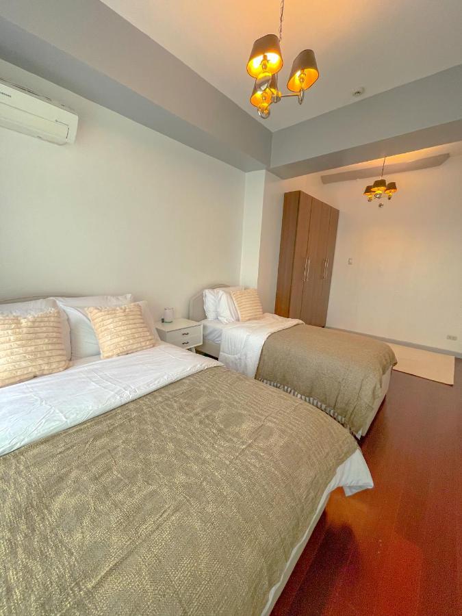 City Center- Balcony Suite Cebu Stadt Exterior foto