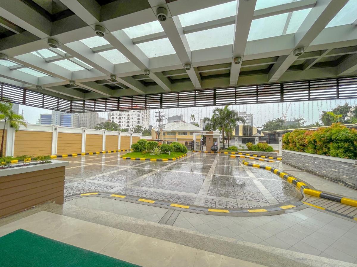 City Center- Balcony Suite Cebu Stadt Exterior foto